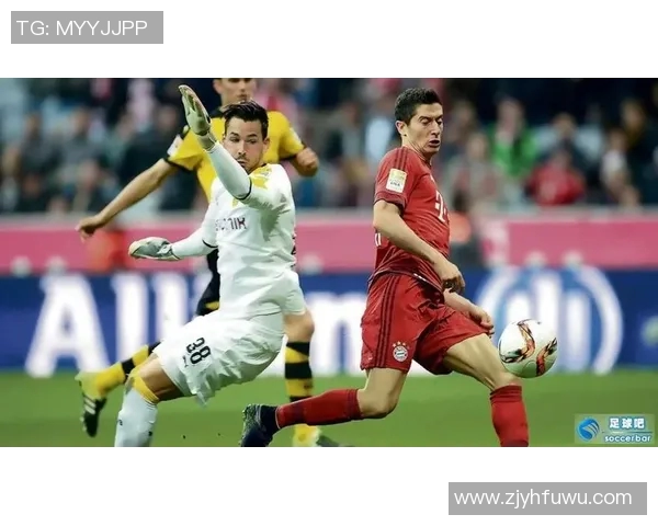 维也纳快速与流浪者的激烈对决揭示足球战术的魅力与挑战